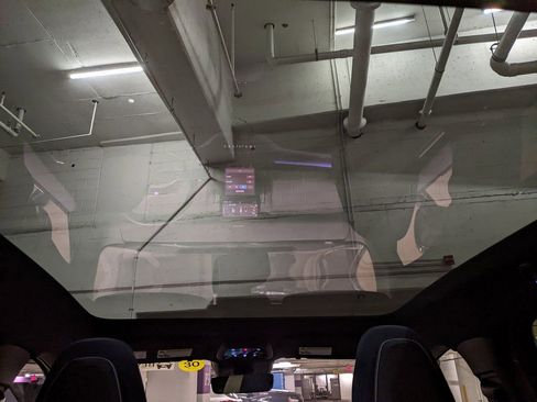 New 2025 Volvo EX30 Plus w/ Protection Package Premier image 13