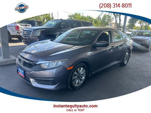 Used 2018 Honda Civic EX image 1