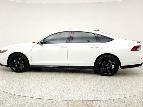 Used 2023 Honda Accord Sport image 8