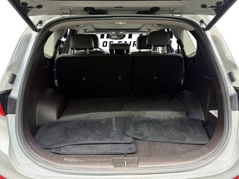 Used 2020 Hyundai Santa Fe Limited AWD/4WD image 11