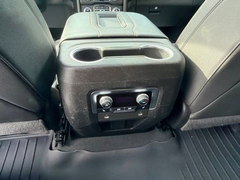 Used 2023 GMC Yukon XL AT4 w/ Technology Package AWD/4WD image 18