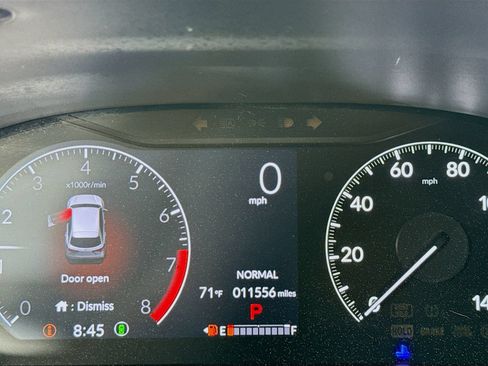 Used 2024 Honda HR-V LX image 12