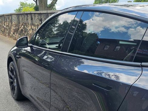 Used 2024 Tesla Model Y Long Range RWD image 23