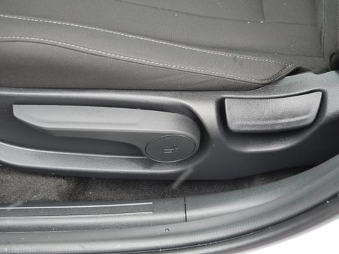 Certified 2025 Hyundai Elantra Sport image 20