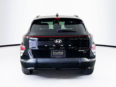Used 2024 Hyundai Kona SEL FWD image 7