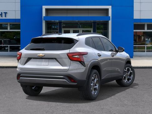New 2026 Chevrolet Trax LT w/ Driver Confidence Package FWD image 28