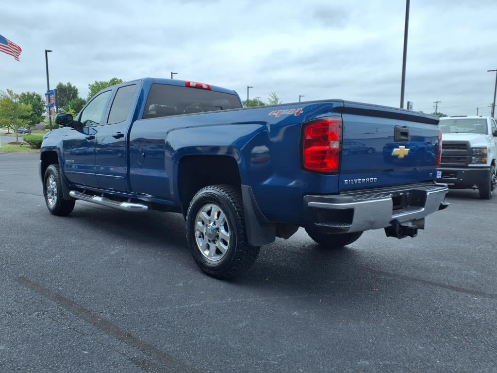 Used 2015 Chevrolet Silverado 2500 LT w/ LT Convenience Package AWD/4WD image 5