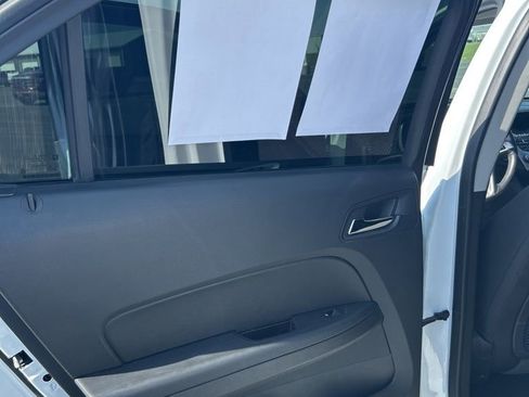 Used 2017 Chevrolet Equinox LT w/ Convenience Package image 41