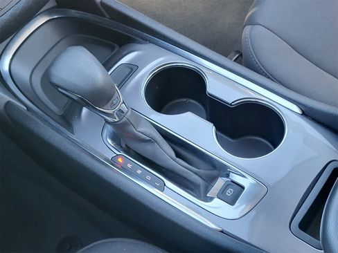 Used 2023 Chevrolet Malibu LT image 18