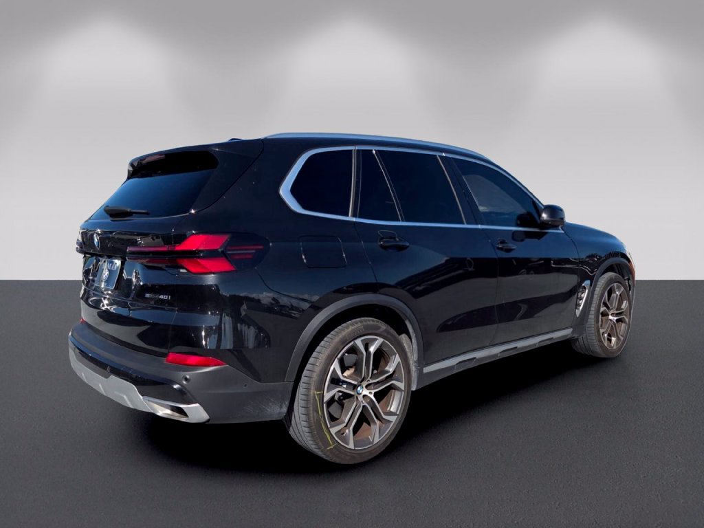 Certified 2025 BMW X5 sDrive40i w/ Parking Assistance Package RWD image 4