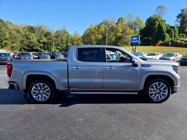 Used 2025 GMC Sierra 1500 Denali w/ Denali Reserve Package AWD/4WD image 9
