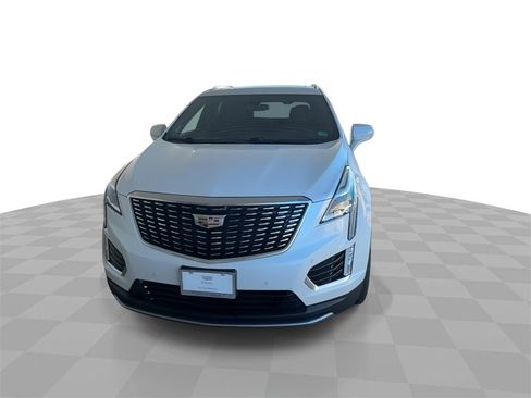 Certified 2025 Cadillac XT5 Premium Luxury image 3