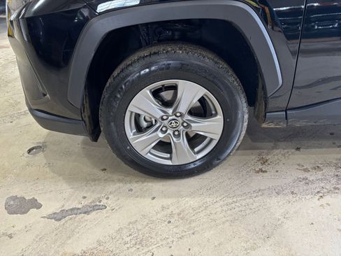 Used 2025 Toyota RAV4 XLE w/ Weather Package image 31