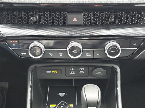 Used 2025 Honda CR-V Sport Touring image 21