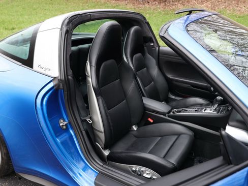 Used 2017 Porsche 911 Targa 4S image 9