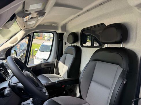 Used 2026 RAM ProMaster 2500 w/ Convenience Group FWD image 20