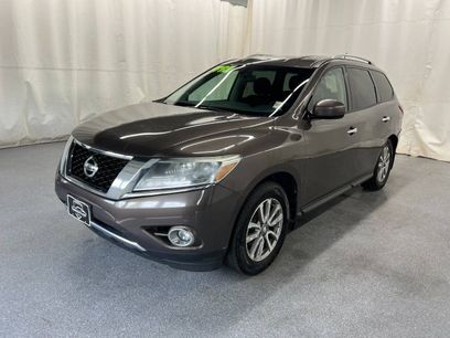 Used 2015 Nissan Pathfinder SV w/ Trailer Tow Package