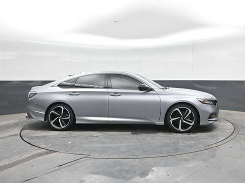 Used 2020 Honda Accord Sport image 9