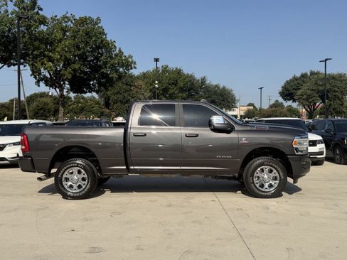Used 2024 RAM 2500 Laramie w/ Safety Group AWD/4WD image 3