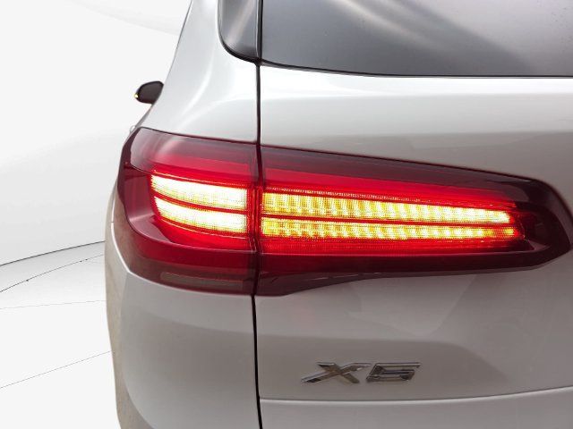 Used 2023 BMW X5 xDrive45e AWD/4WD image 32