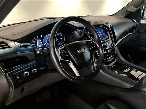 Used 2018 Cadillac Escalade ESV Platinum image 7