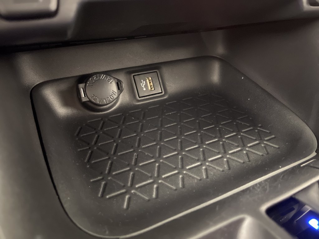Certified 2024 Toyota RAV4 XLE FWD image 30