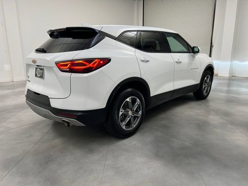 Used 2025 Chevrolet Blazer LT FWD image 7