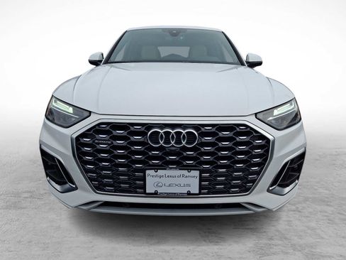 Used 2022 Audi Q5 2.0T Premium image 2
