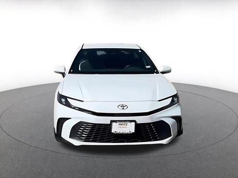 Used 2026 Toyota Camry SE FWD image 4