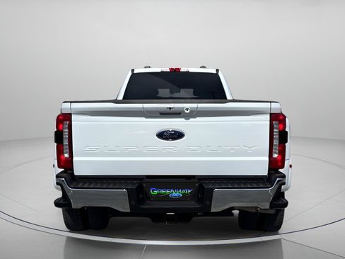 Certified 2025 Ford F450 Lariat image 4