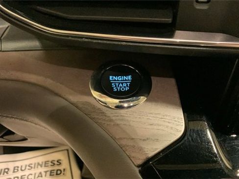 Certified 2023 Ford Explorer Platinum w/ Technology Package image 43