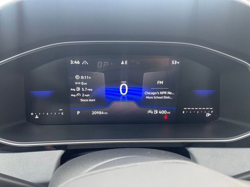 Used 2025 Volkswagen Jetta SE image 41