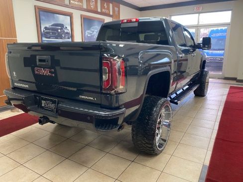 Used 2017 GMC Sierra 1500 Denali image 6