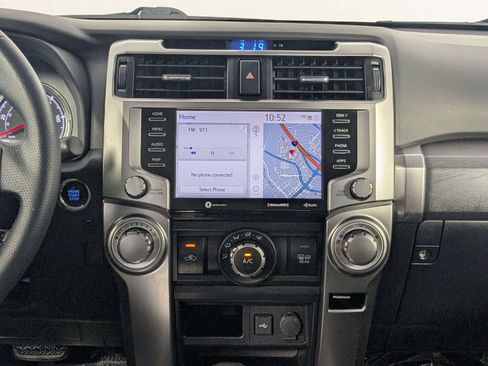 Used 2021 Toyota 4Runner SR5 Premium AWD/4WD image 39