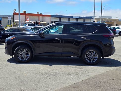 Used 2022 Nissan Rogue S AWD/4WD image 4
