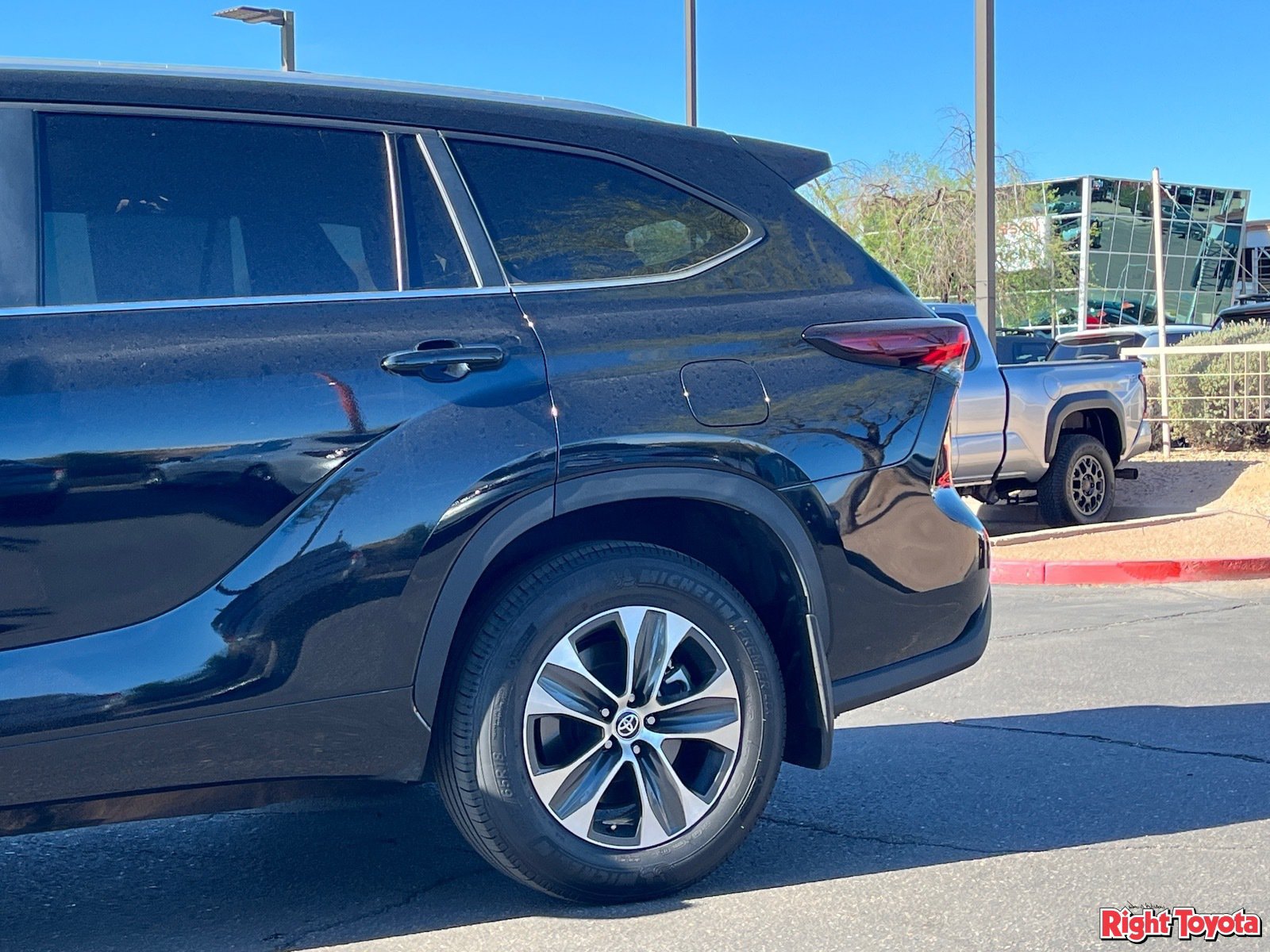 Certified 2026 Toyota Highlander XLE AWD/4WD image 11