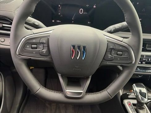 New 2026 Buick Envista Avenir FWD image 12