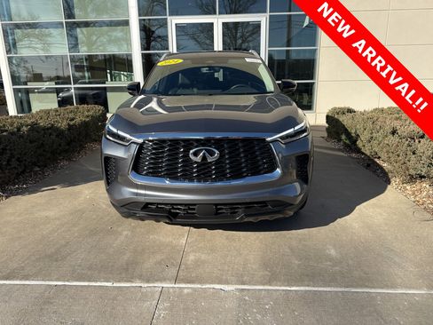 Certified 2024 INFINITI QX60 Luxe image 3