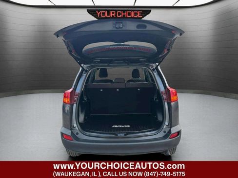 Used 2015 Toyota RAV4 LE image 16