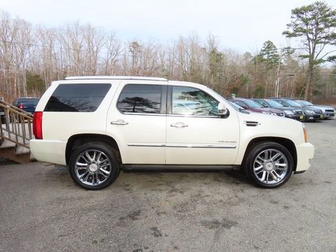 Used 2012 Cadillac Escalade Platinum image 6