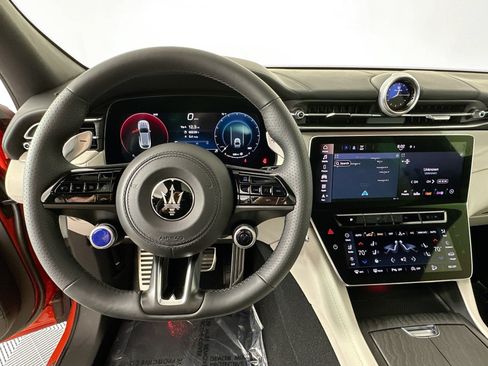 New 2026 Maserati Grecale Modena AWD/4WD image 11