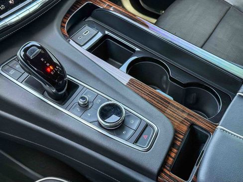 Used 2022 Cadillac Escalade ESV Premium Luxury AWD/4WD image 25