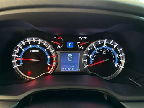 Used 2019 Toyota 4Runner SR5 Premium AWD/4WD image 23