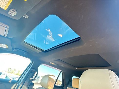 Certified 2017 Ford Explorer Limited w/ Equipment Group 301A image 11