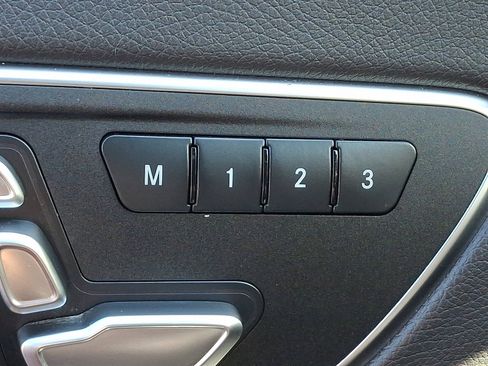 Used 2018 Mercedes-Benz CLA 250 4MATIC image 23