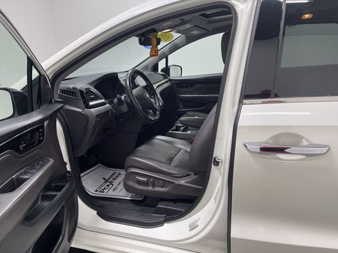 Used 2018 Honda Odyssey Elite image 9
