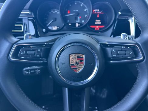 Certified 2026 Porsche Macan AWD/4WD image 23