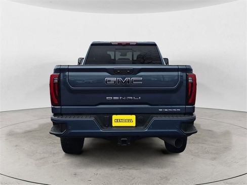 Used 2025 GMC Sierra 2500 Denali Ultimate image 4