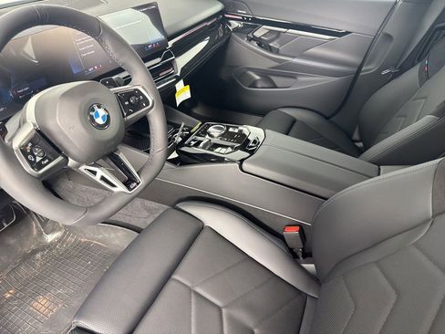 New 2026 BMW 530i xDrive w/ M Sport Package AWD/4WD image 13