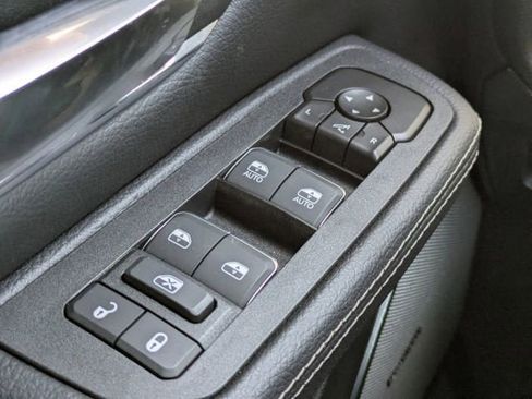 New 2026 RAM 1500 Laramie AWD/4WD image 26